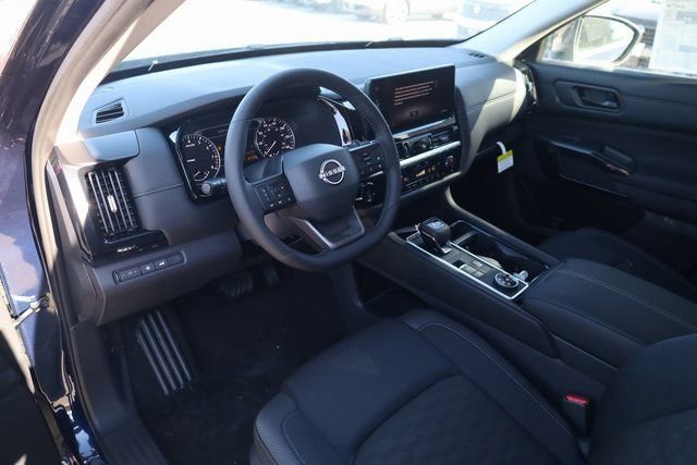 New 2026 Nissan Pathfinder SV AWD/4WD image 9