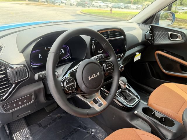 Certified 2025 Kia Soul EX FWD image 17