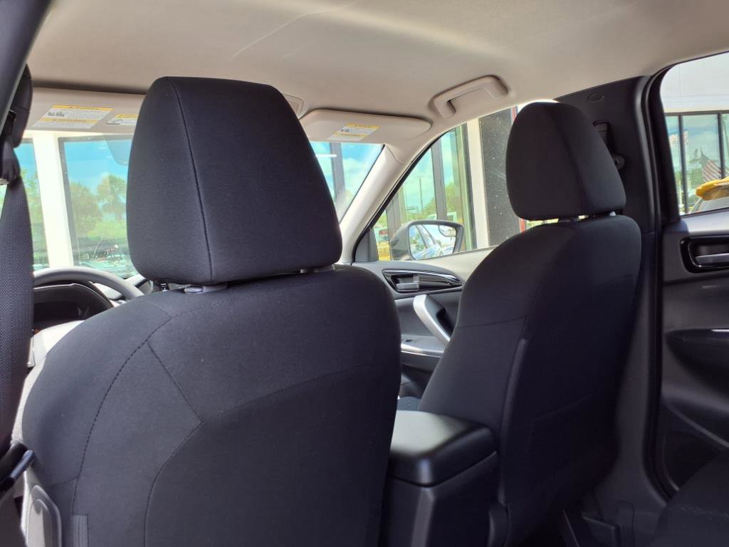 New 2025 Mitsubishi Eclipse Cross ES image 8