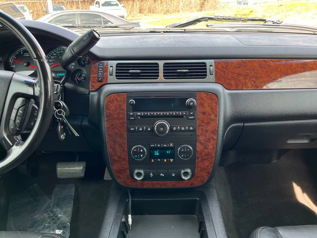 Used 2008 Chevrolet Silverado 2500 LTZ w/ Safety Package AWD/4WD image 19