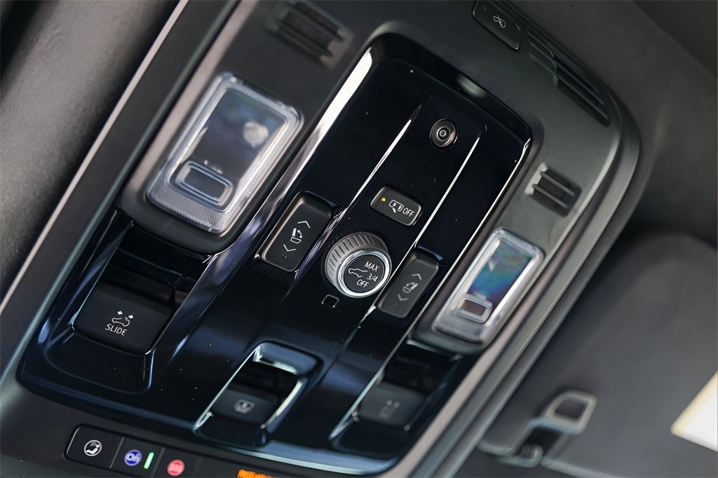 Certified 2025 Cadillac Escalade Sport Platinum image 20