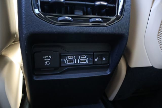 Used 2024 Jeep Grand Cherokee Limited image 11