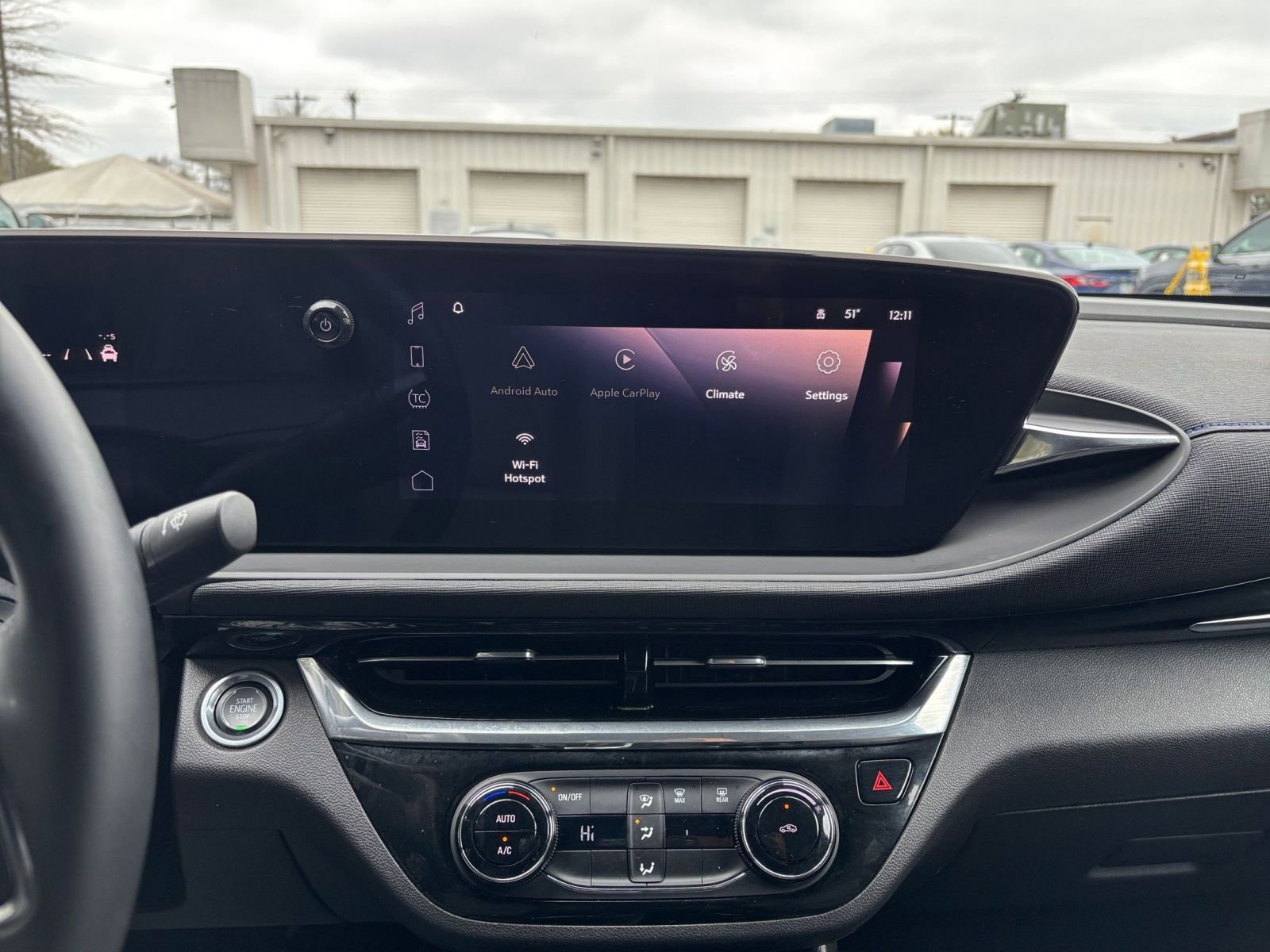 Used 2025 Buick Envista Sport Touring image 21