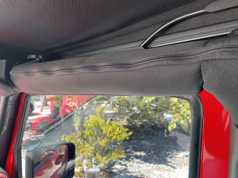 Used 2017 Jeep Wrangler Unlimited Sport w/ Connectivity Group AWD/4WD image 38