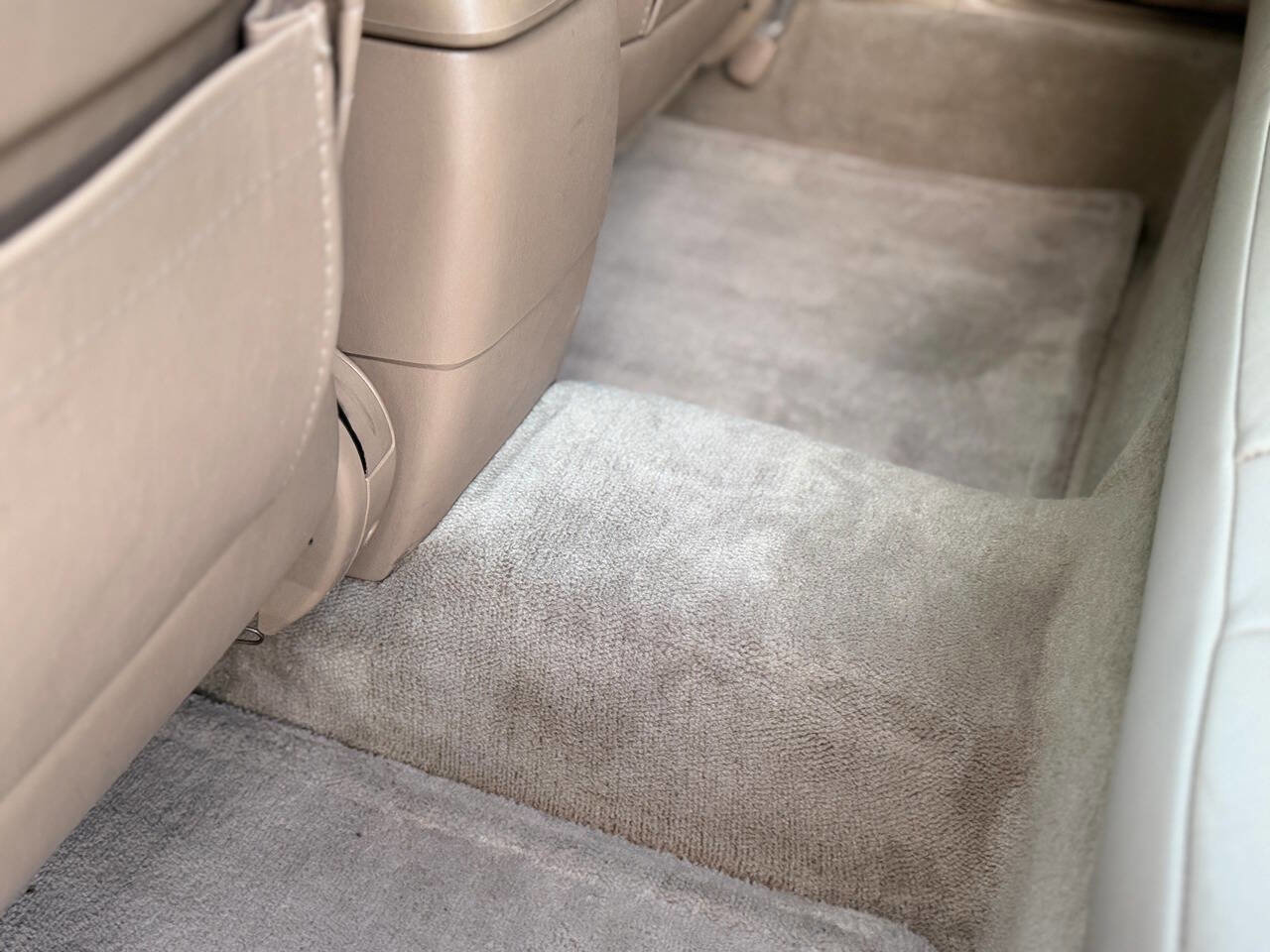 Used 1996 Toyota Avalon XLS image 31