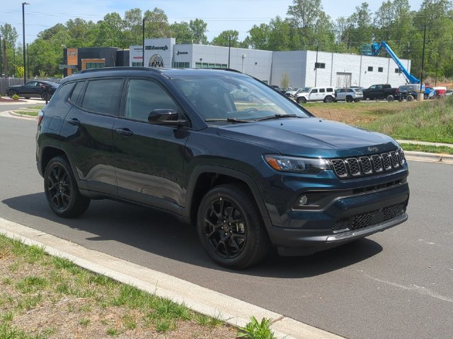 New 2026 Jeep Compass Latitude AWD/4WD image 15