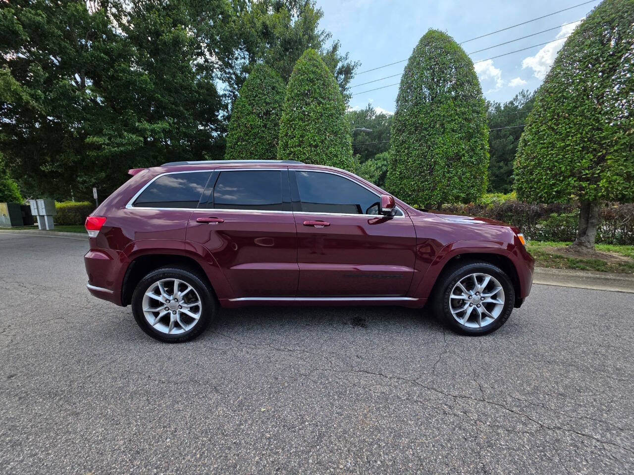 Used 2016 Jeep Grand Cherokee Summit w/ Platinum Series Group AWD/4WD image 6