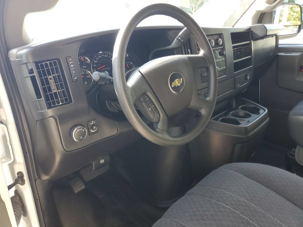 Used 2025 Chevrolet Express 2500 w/ Driver Convenience Package RWD image 13