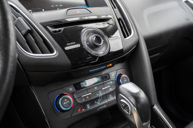 Used 2017 Ford Focus Titanium FWD image 60