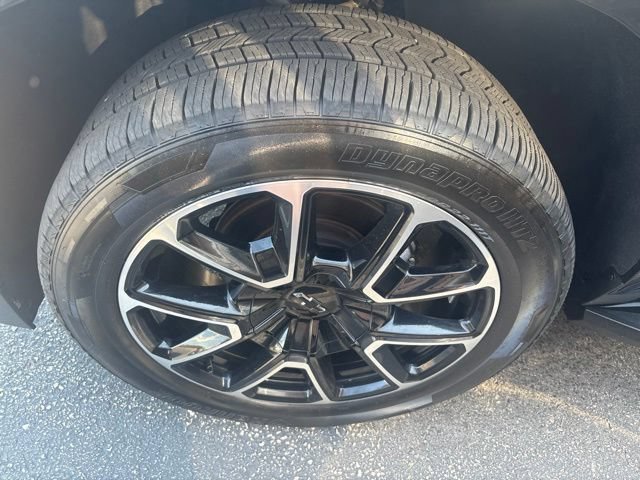 Used 2024 Chevrolet Tahoe RST w/ Luxury Package AWD/4WD image 16