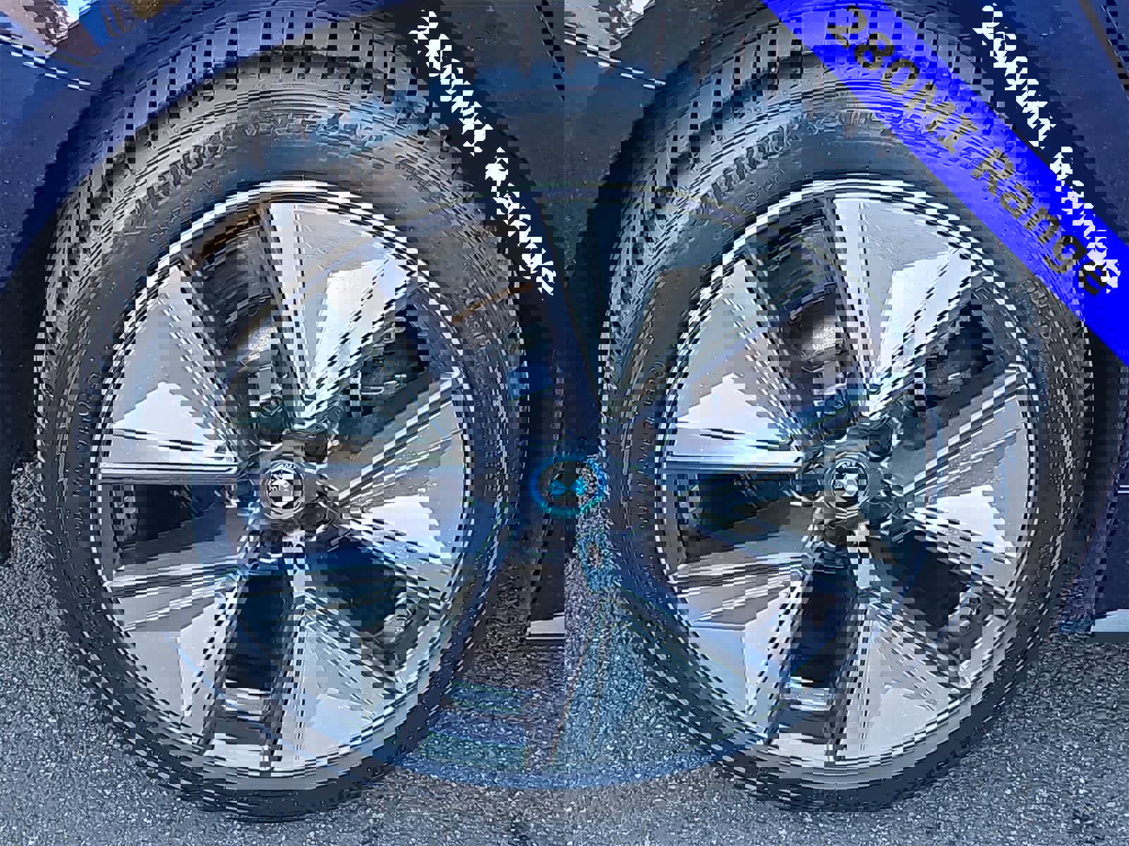 Used 2022 BMW i4 eDrive40 w/ Premium Package image 12