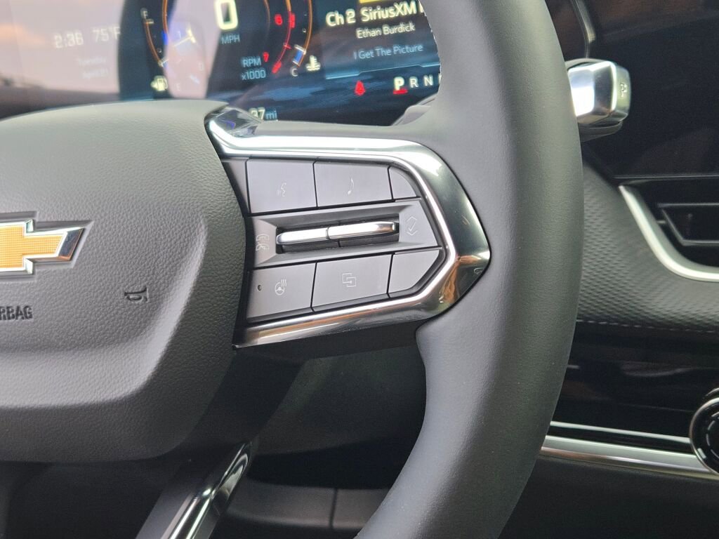 New 2026 Chevrolet Equinox LT w/ Safety and Technology Package AWD/4WD image 29