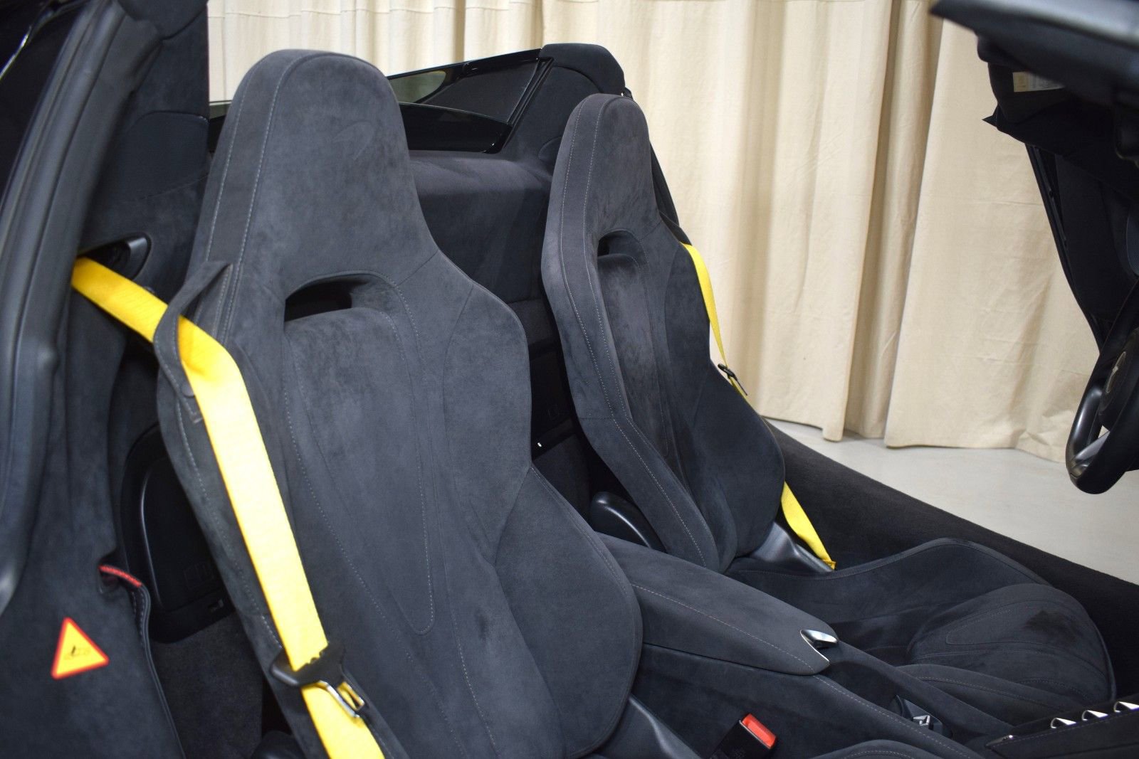 Used 2020 McLaren 720S Performance RWD image 20