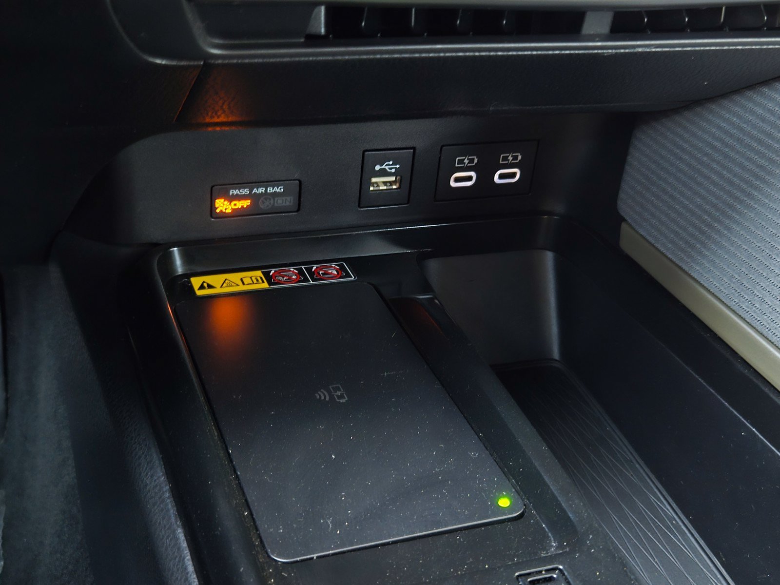 Certified 2025 Toyota Camry SE AWD/4WD image 15