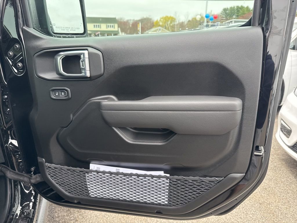 New 2026 Jeep Wrangler Willys AWD/4WD image 28