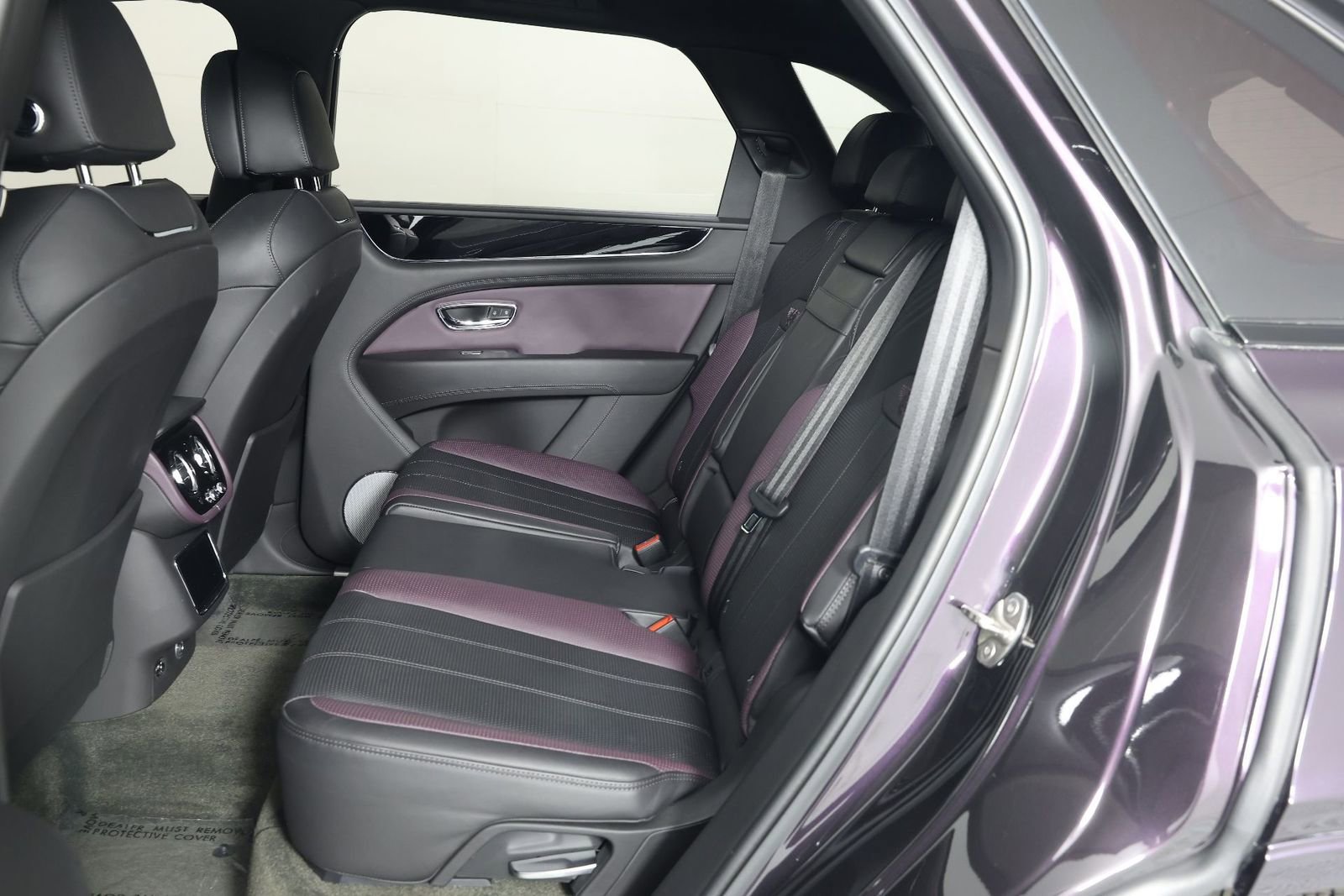 Used 2022 Bentley Bentayga AWD/4WD image 26