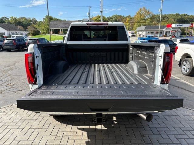 New 2026 GMC Sierra 2500 SLT image 11