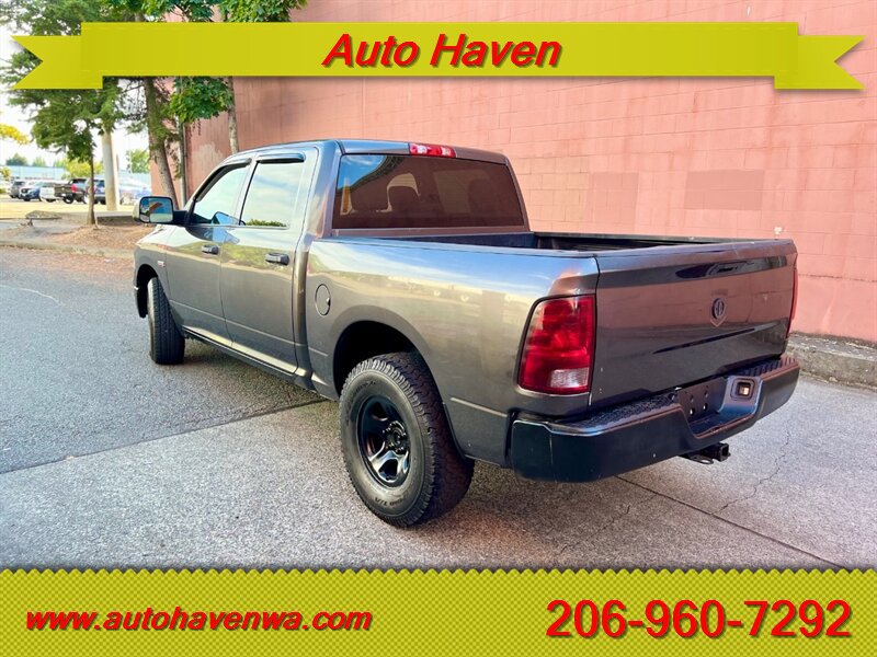 Used 2017 RAM 1500 ST w/ SXT Appearance Group AWD/4WD image 5