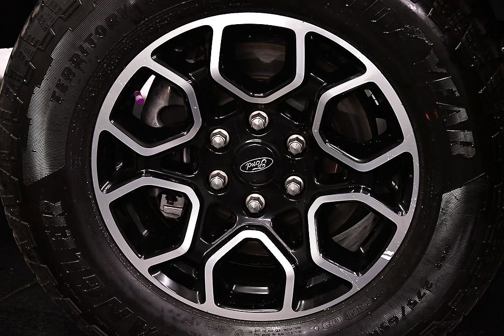 Used 2023 Ford F150 XL w/ STX Appearance Package AWD/4WD image 9