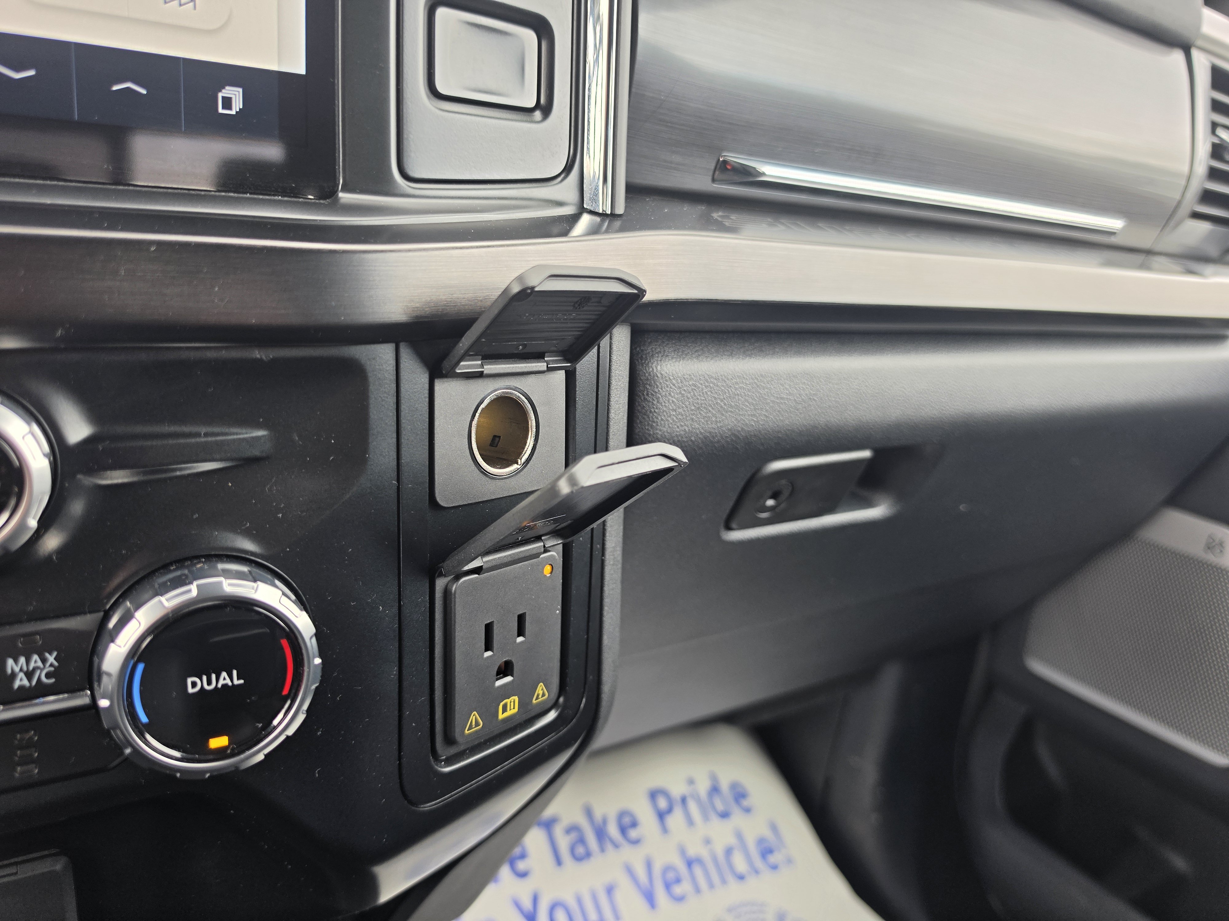 Used 2023 Ford F250 Lariat w/ Chrome Package AWD/4WD image 38