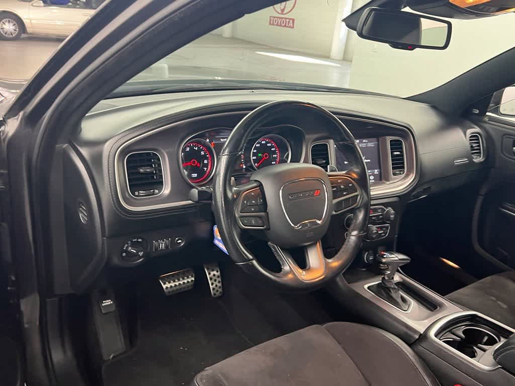 Used 2022 Dodge Charger R/T w/ Plus Group RWD image 10
