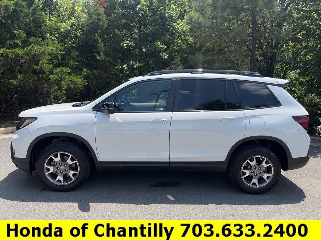 Used 2023 Honda Passport TrailSport image 4