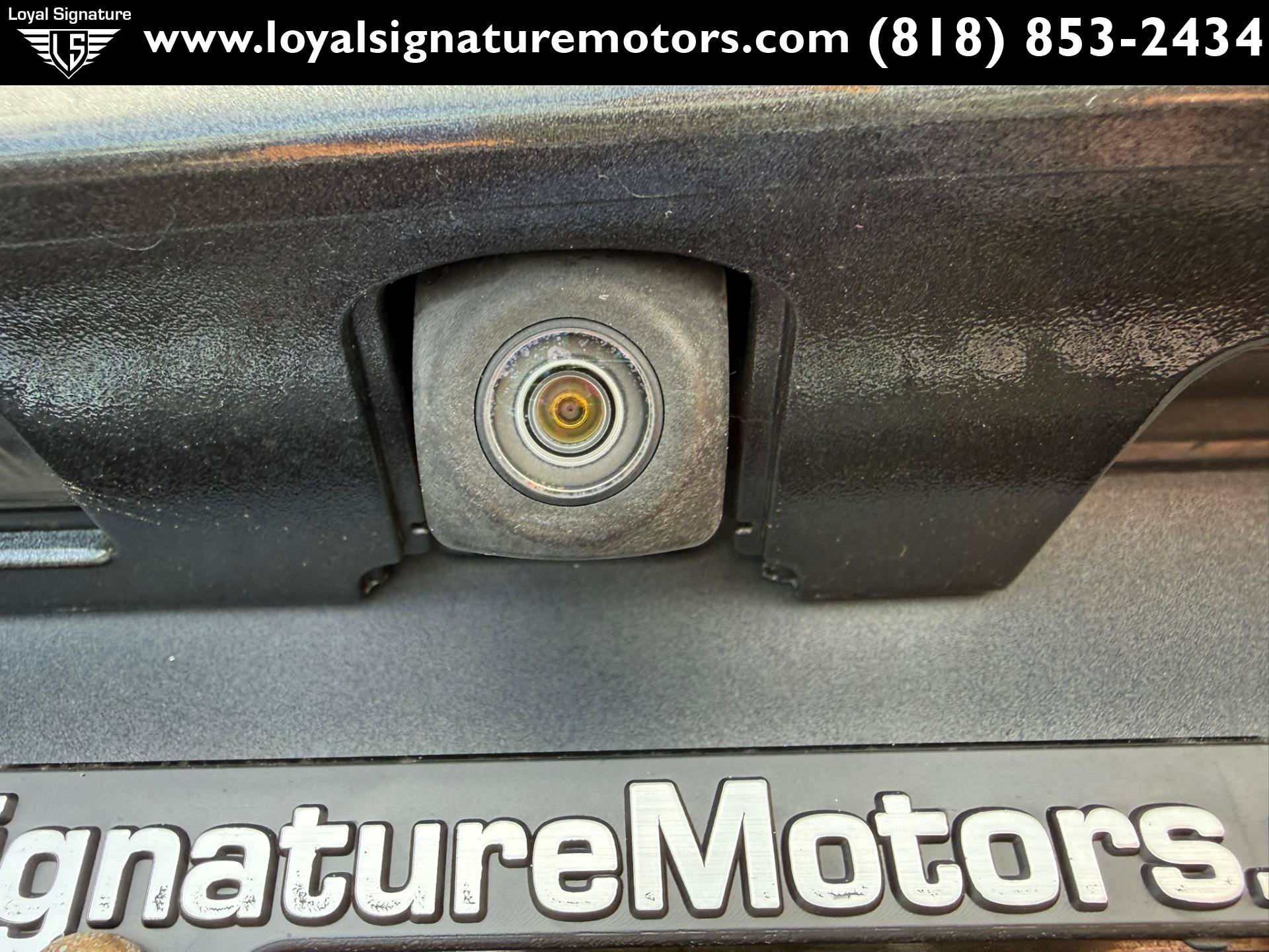 Used 2018 Toyota C-HR XLE FWD image 10