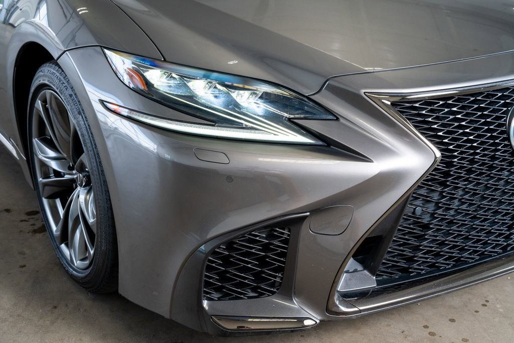 Used 2018 Lexus LS 500 F Sport w/ Accessory Package (Z2) image 17