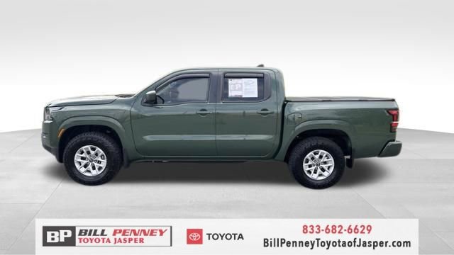 Used 2024 Nissan Frontier SV image 2