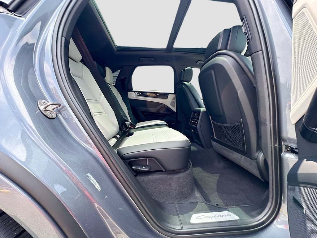 New 2026 Porsche Cayenne AWD/4WD image 29