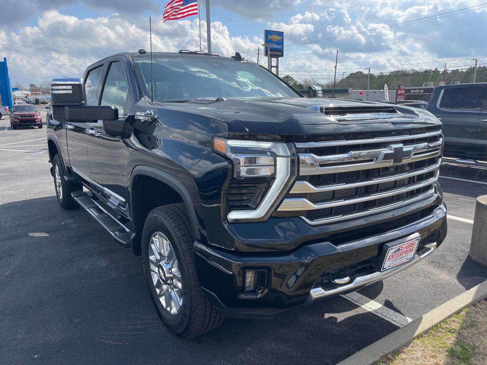 Used 2025 Chevrolet Silverado 2500 High Country w/ High Country Premium Package image 3