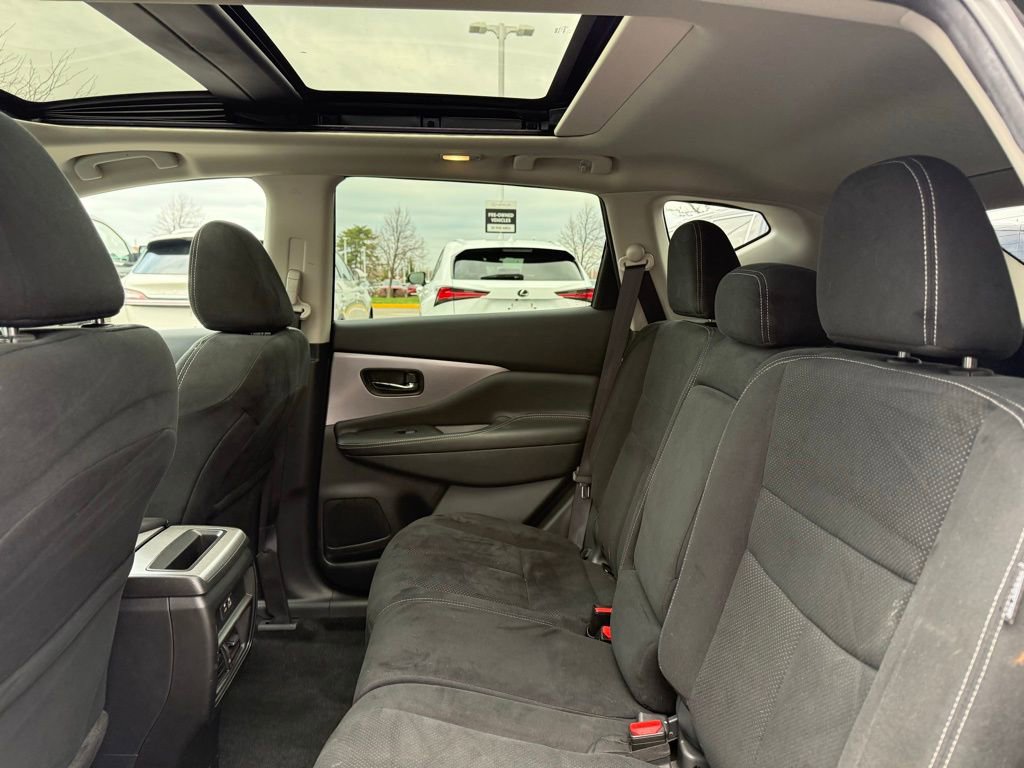 Used 2019 Nissan Murano SV w/ Premium Package AWD/4WD image 15