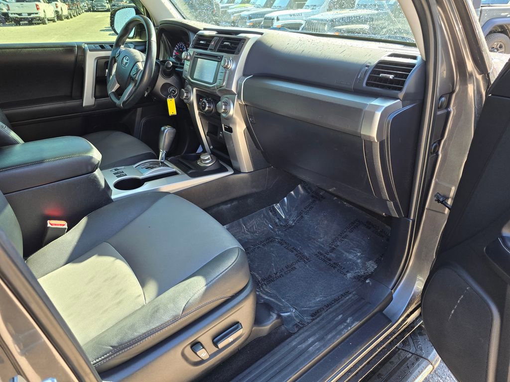 Used 2019 Toyota 4Runner SR5 Premium image 31