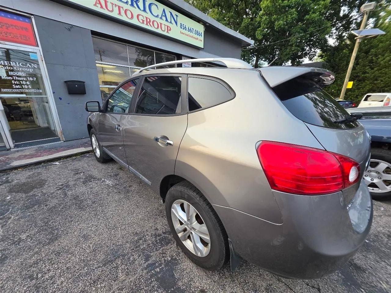 Used 2013 Nissan Rogue SV w/ Premium Pkg AWD/4WD image 5