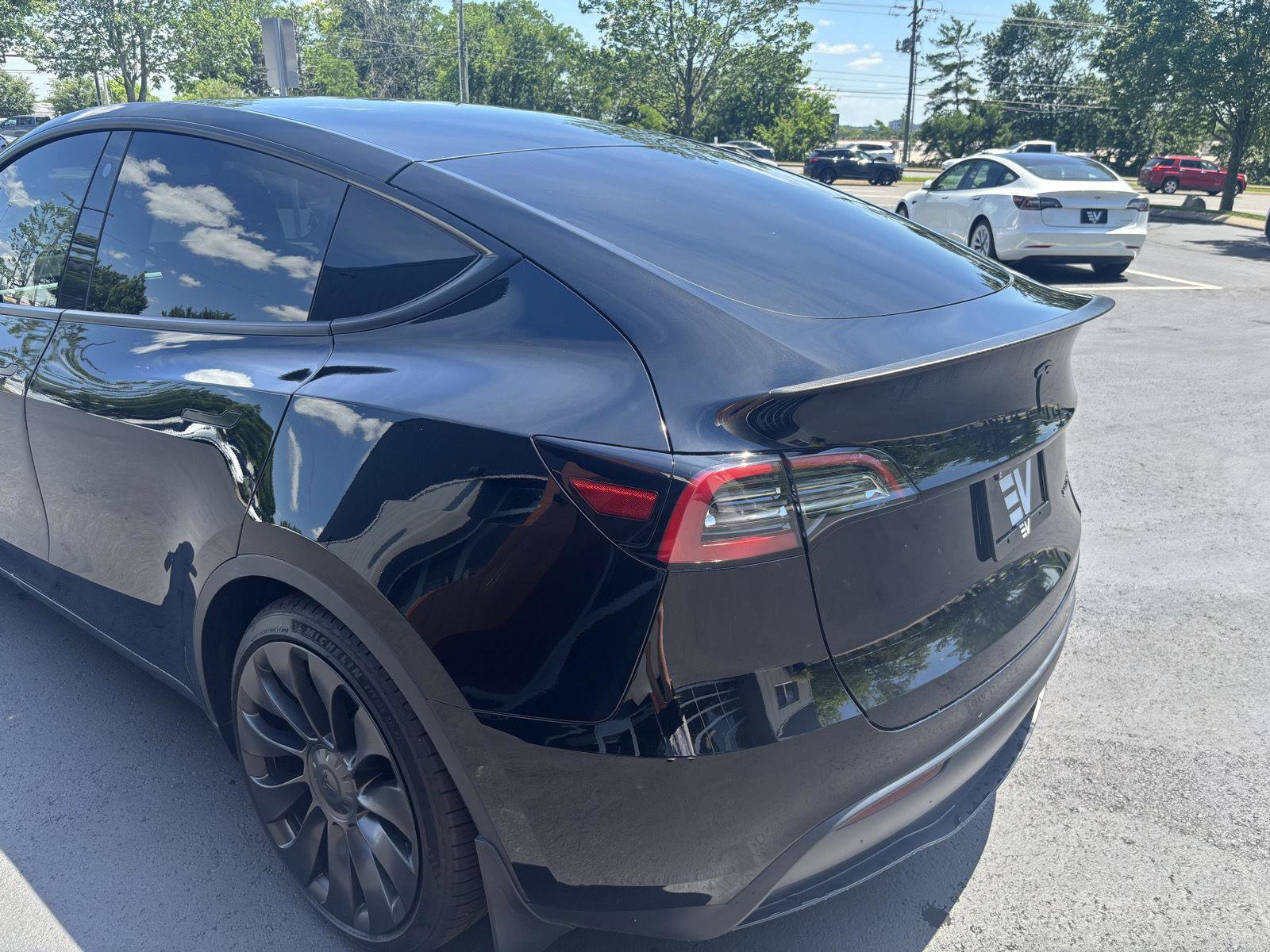 Used 2022 Tesla Model Y Performance AWD/4WD image 5