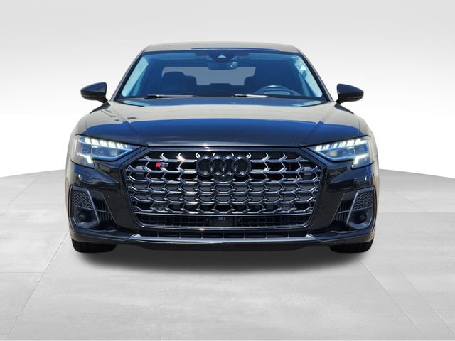 Used 2022 Audi S8 w/ S8 Comfort Plus Package AWD/4WD image 3