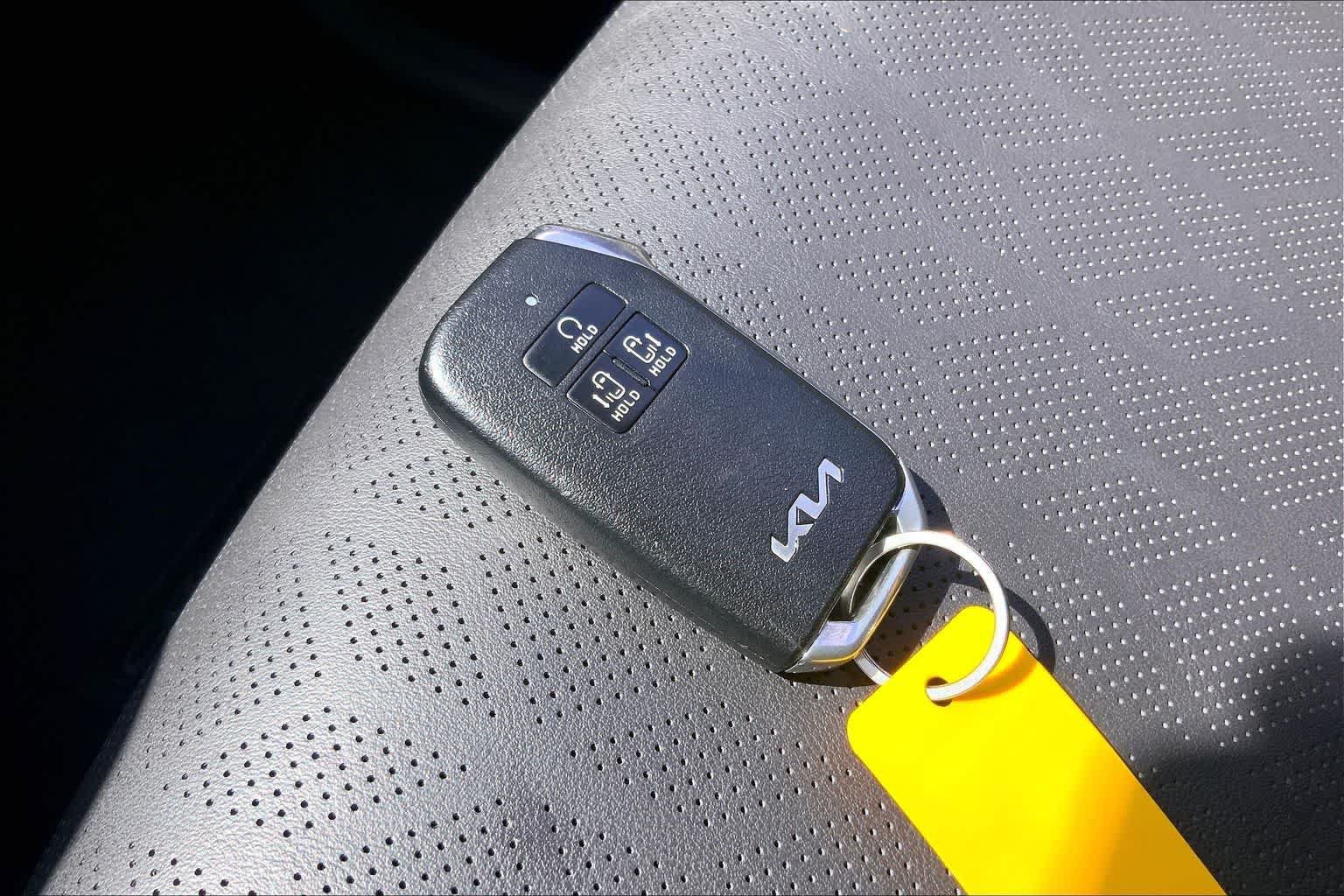 Used 2024 Kia Carnival SX FWD image 19