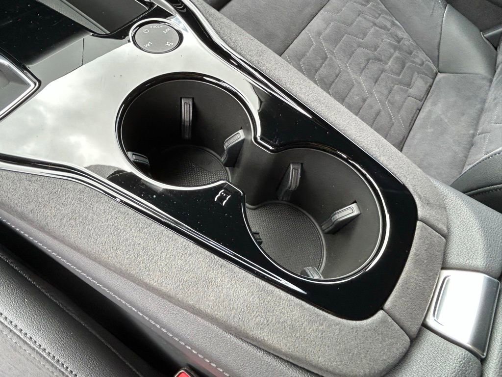 Used 2024 Audi RS e-tron GT w/ Carbon Performance Package image 34