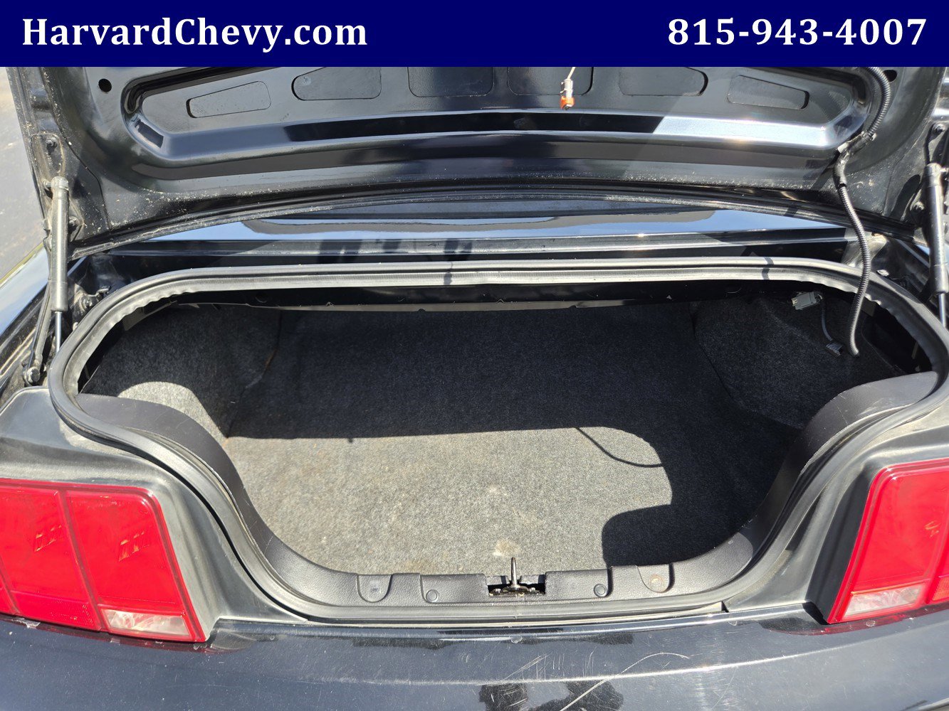 Used 2006 Ford Mustang GT RWD image 24