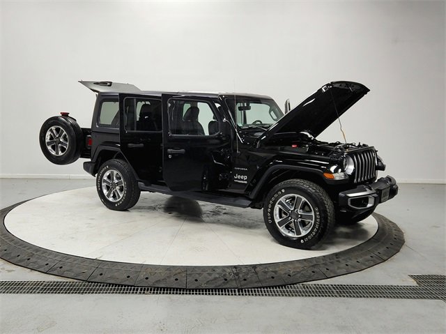 Used 2018 Jeep Wrangler Unlimited Sahara image 9