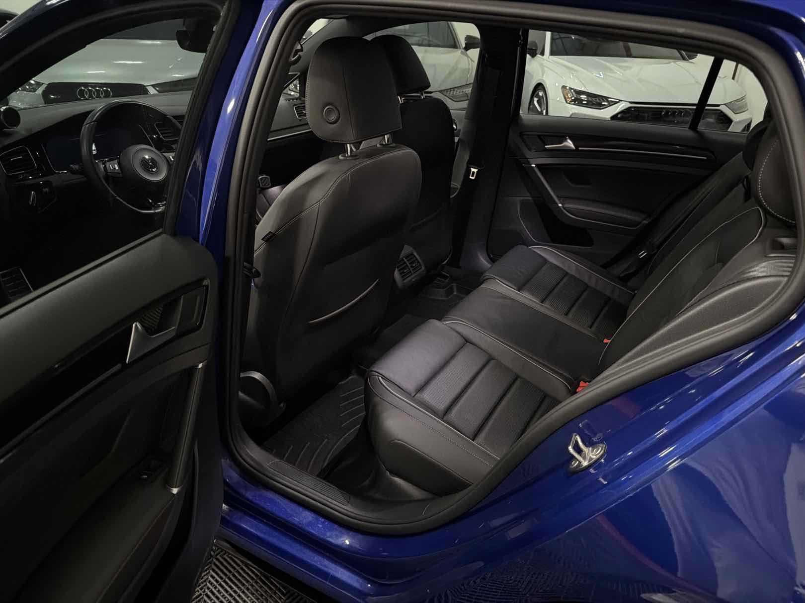 Used 2019 Volkswagen Golf 4-Door AWD/4WD image 8