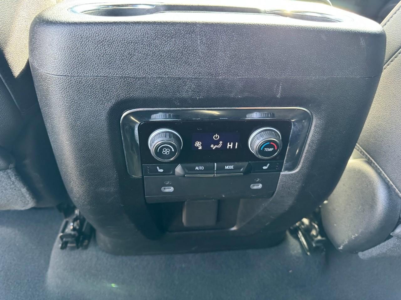 Used 2023 Chevrolet Suburban Premier AWD/4WD image 12