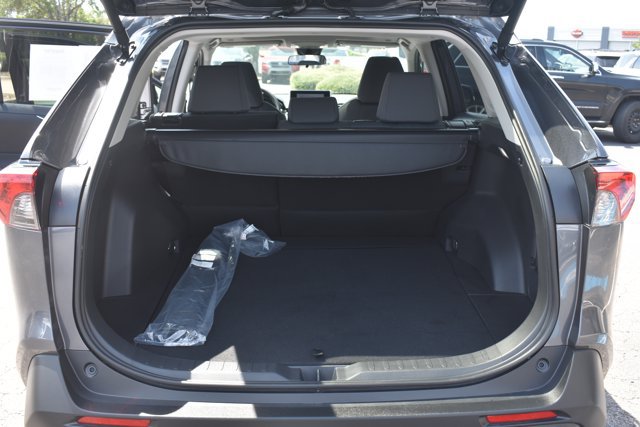 Used 2025 Toyota RAV4 XLE w/ Convenience Package FWD image 18