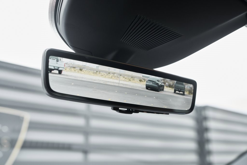 Used 2025 Ferrari Purosangue image 86