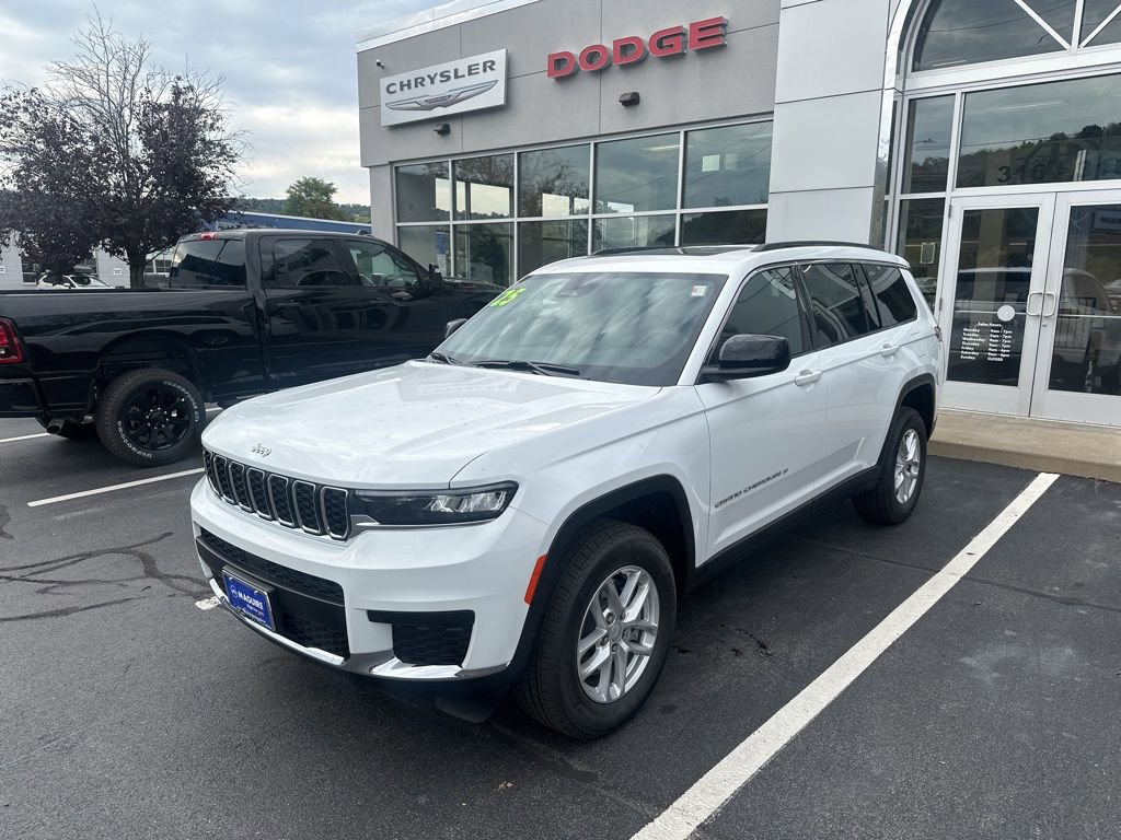 New 2025 Jeep Grand Cherokee L Laredo w/ Luxury Tech Group I