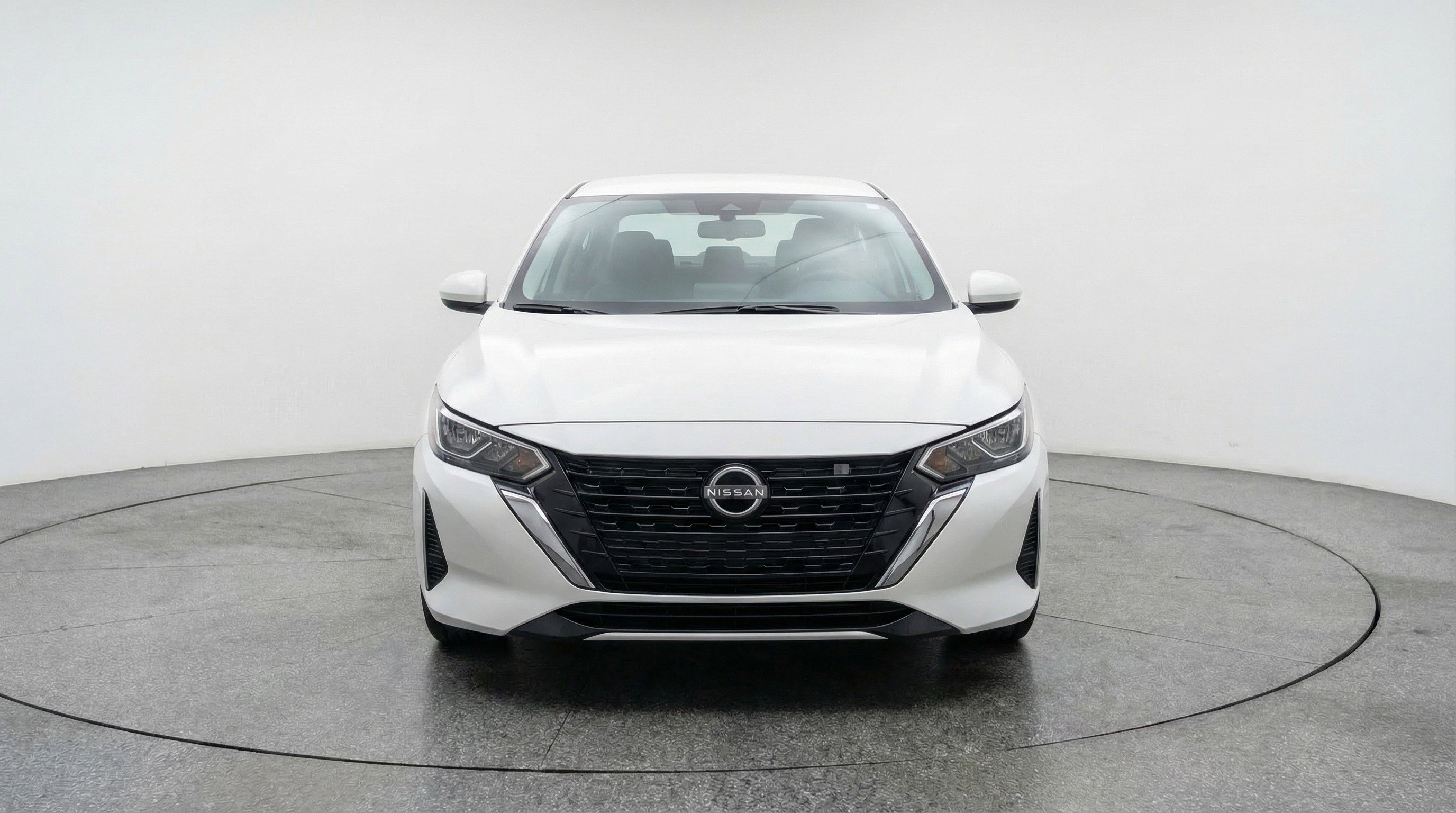 Used 2025 Nissan Sentra SV image 2