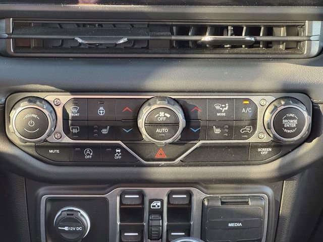 Used 2024 Jeep Wrangler Rubicon w/ Convenience Group image 5