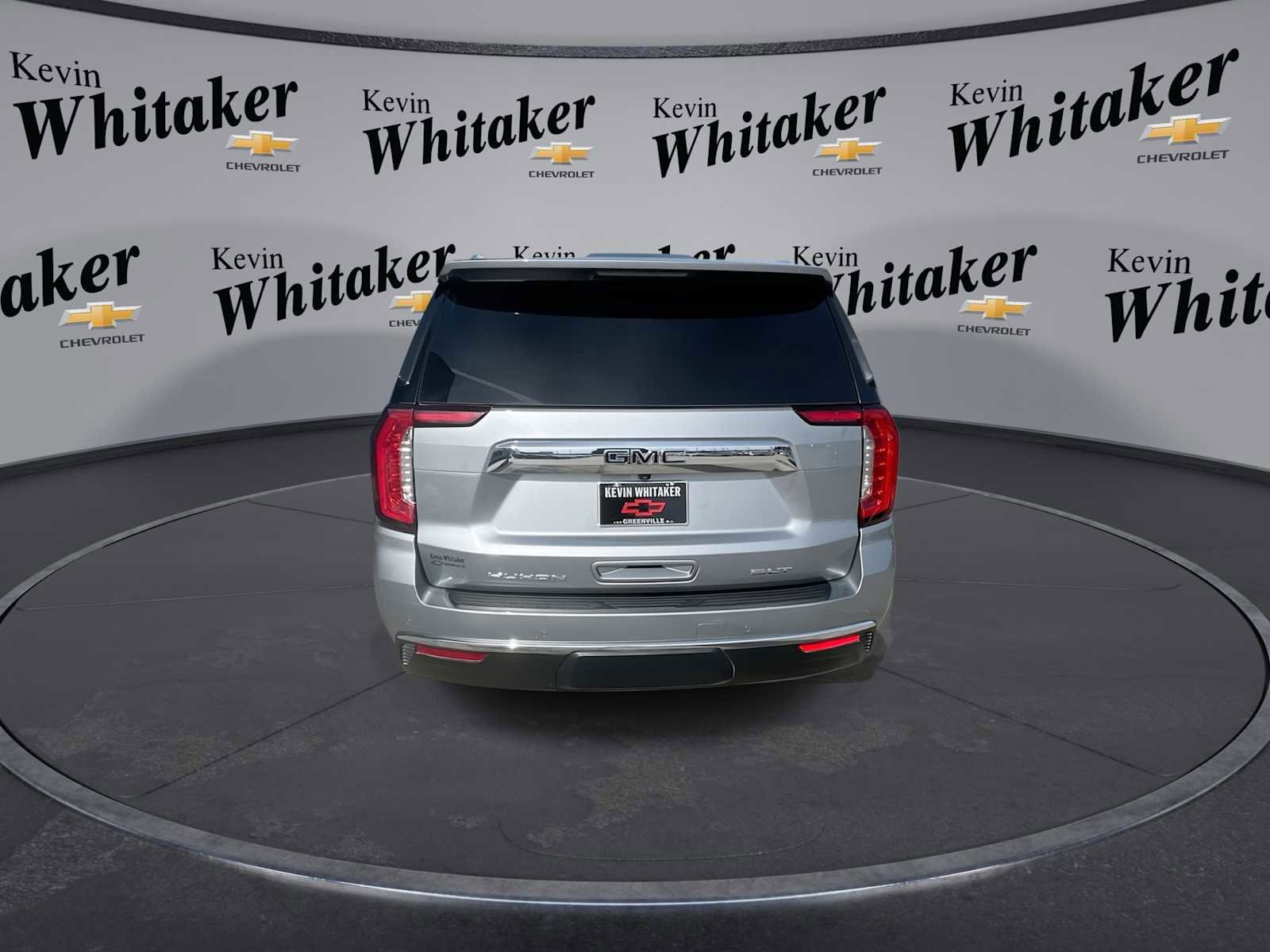 Used 2024 GMC Yukon XL SLT image 7