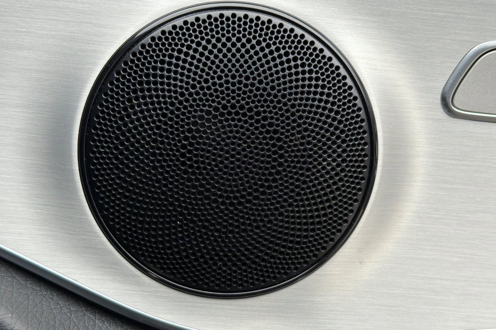 Used 2019 Mercedes-Benz GLC 300 4MATIC image 24