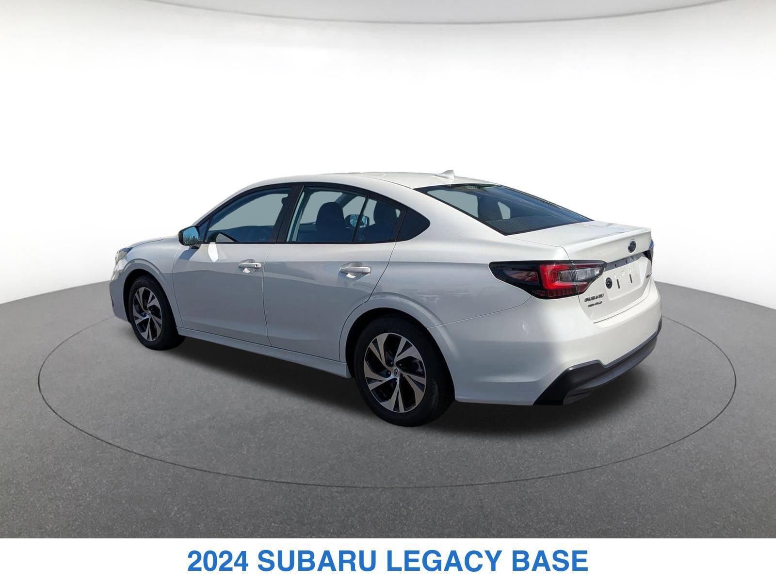 Used 2024 Subaru Legacy AWD/4WD image 9